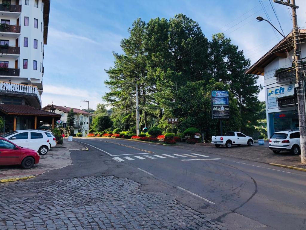 Alpen Hospedagem Treze Tílias Buitenkant foto